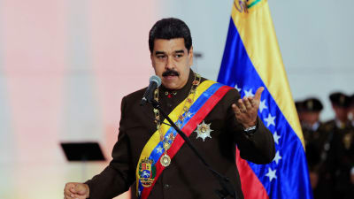 Venezuelas president Nicolás Maduro talar vid ett regeringsevenemang 15.7.2017.