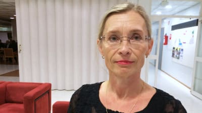 Nina af Hällström, SFP, suppleant i Esbo fullmäktige
