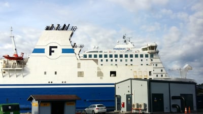 M/s Finnswan i Nådendals hamn.