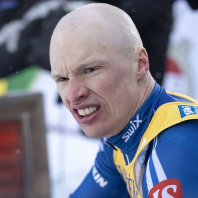 Närbild på Iivo Niskanen.