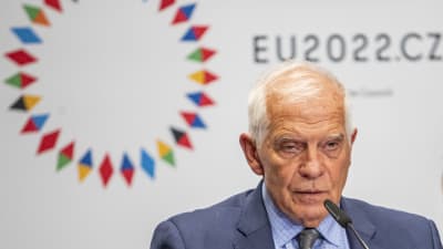 EU:s utrikeschef Josep Borrell under en presskonferens i Prag den 31 augusti 2022.