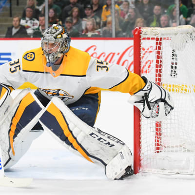 Pekka Rinne vaktar målet i NHL.
