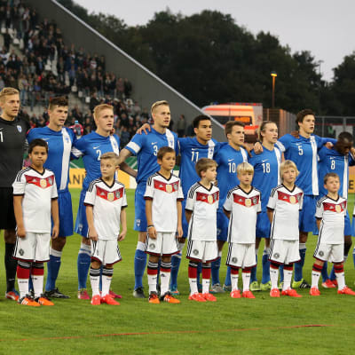 Finlands U21-lag i matchen mot Tyskland den 9 oktober 2015.