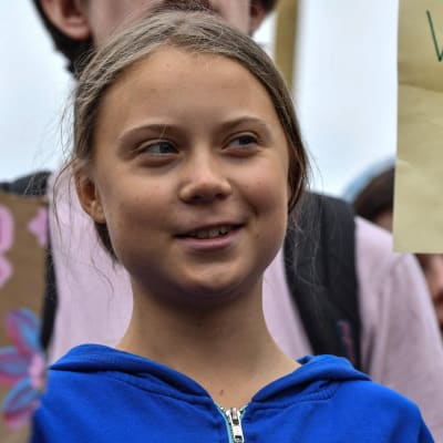 Greta Thunberg demonstrerar utanför Vita Huset i Washington.