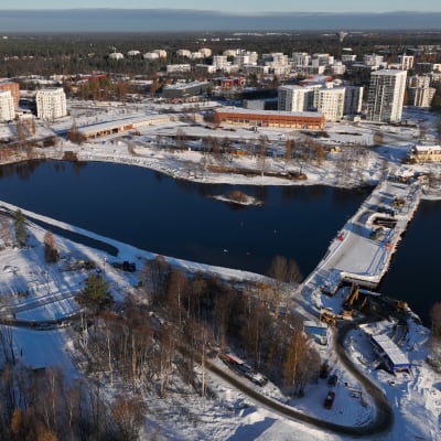 Oulun asuntomessualue ilmakuvassa.