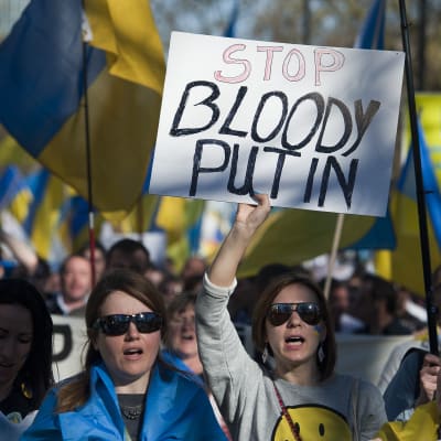 Protestdemonstration mot Ryssland i London