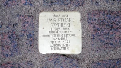 Minnessten till Hans Szybilski, jude som bodde i Åbo.
