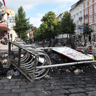 Omfattande demonstrationer och förstörelse i distriktet Schanzenviertel i Hamburg under G20-mötet