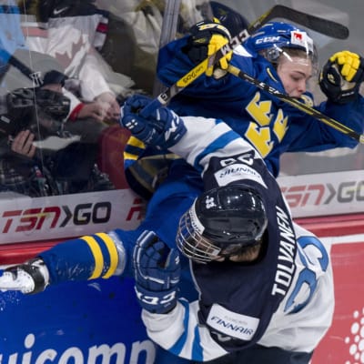 Sverige besegrade Finland i JVM i ishockey
