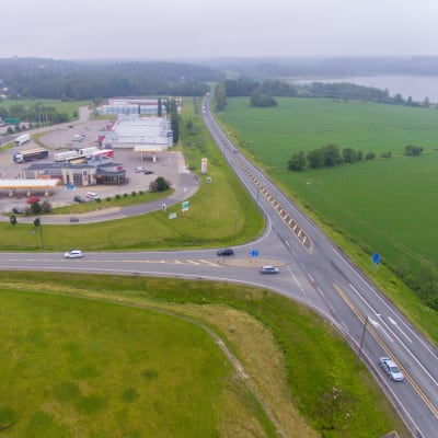 Helikopterbild av korsningen i Karis läpp