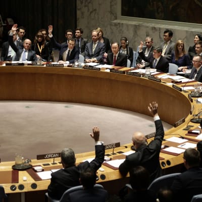 FN:s säkerhetsråd röstar om resolutionen för att sanktionera handel med IS.