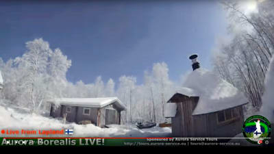 Fallande meteorit lyser upp landskapet i Lappland
