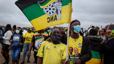 Zumas anhängare protesterade i Nkandla i KwaZulu-Natal då domen mot honom förkunnades.