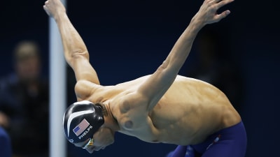 Michael Phelps är superstjärna i OS.