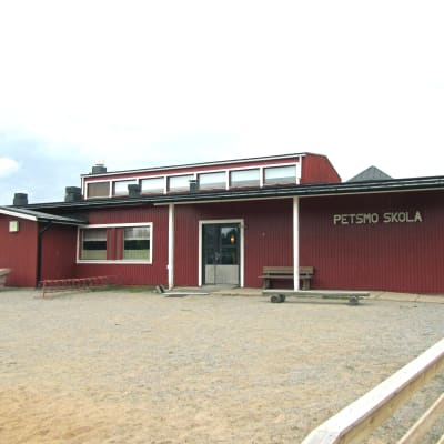 Petsmo skola