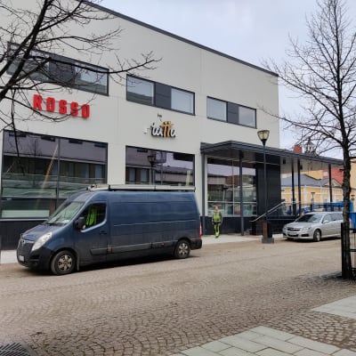 Raatikeskus Kajaanin ydinkeskustassa.