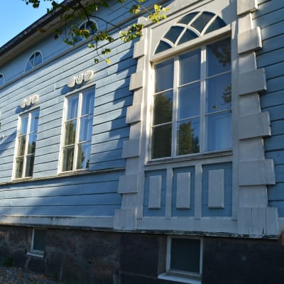 Borgå stad vill sälja värdefastighet mittemot Runebergs hem
