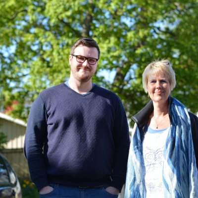 Fredagssnackarna Robert Lindberg och Birgitta Udd.