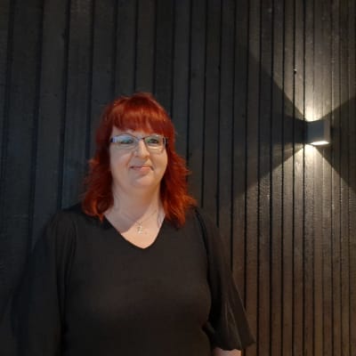 Jyväskyläläinen Riikka Salmi on kolmen lapsen äiti. 