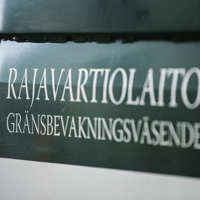 Kuvassa on Rajavartiolaitoksen tunnus lokakuussa 2020.