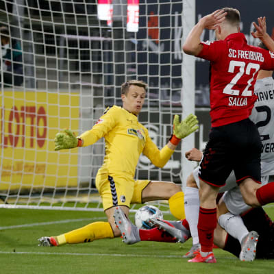 Lukas Hradecky pääsi helpolla, Leverkusen voitokas 