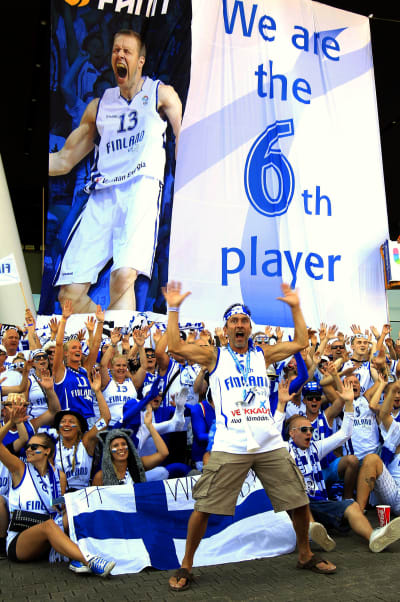 Finländska basketfans i VM i Bilbao 2014.
