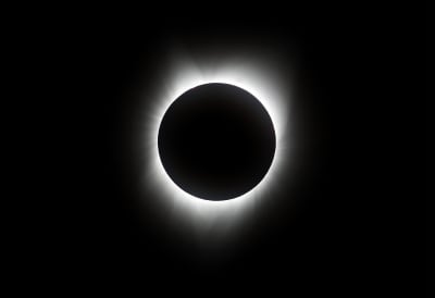 Solförmörkelsen den 21 augusti sedd från South Mike Sedar Park i Casper i delstaten Wyoming