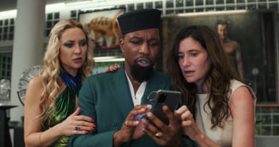 Kate Hudson, Leslie Odom Jr och Kathryn Hahn.