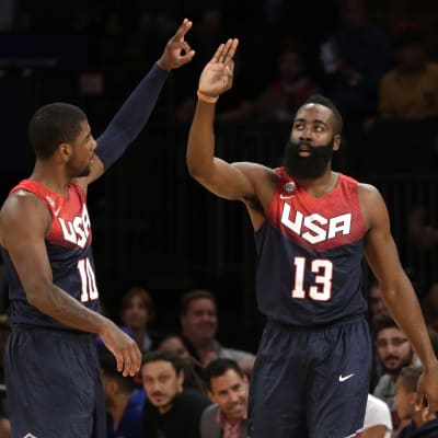 James Harden och Kyrie Irving slipade VM-formen mot Puerto Rico.