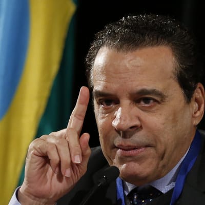 Henrique Alves är redan den tredje ministern i president Michel Temers regering som avgår inom en månad