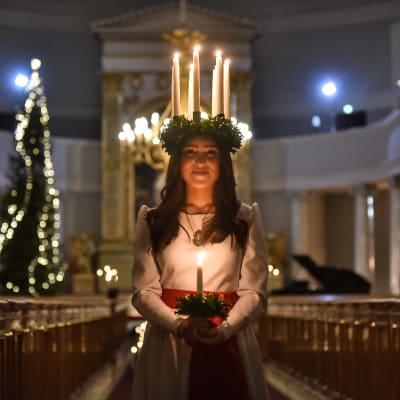 Finlands lucia Ingrid Enckell i Helsingfors domkyrka.