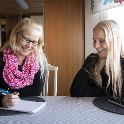 Mia Hautamäki ja Tiia-Maria Hautamäki 