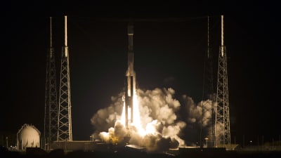 Atlas V -raketen sköts upp från Cape Canaveral i Florida den 12 mars 2015.