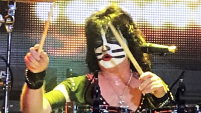 Eric Singer i Kiss live på Kiss Kruise VIII 2018.