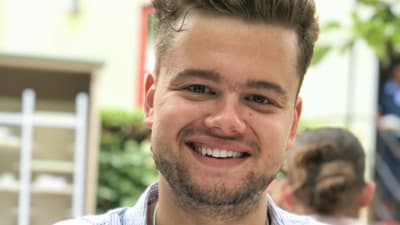Porträtt av Albin Adell Sjöberg, ordförande för Influencers of Sweden.