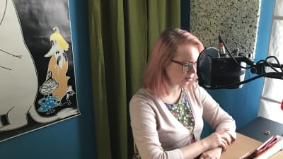 Maria Turtschaninoff läser in sin roman som ljudbok.