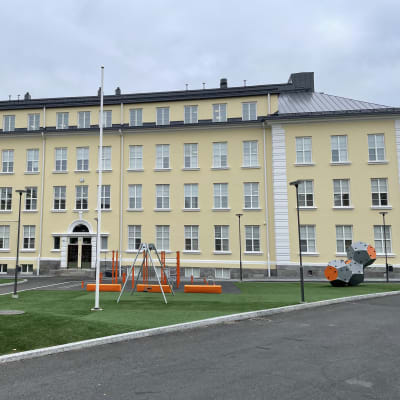 Kajaanin lyseon rakennus