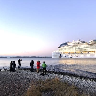 Icon of the Seas-fartyget i Runsala i oktober 2023. 