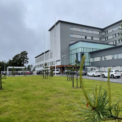 Kainuun keskussairaala kesäkuussa 2022.