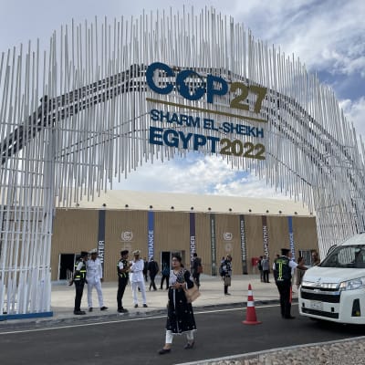 Ingången till klimatmötet i Egypten
