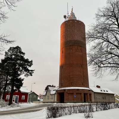 Vanhan vesitornin alue Kokkolan Mäntykankaalla.