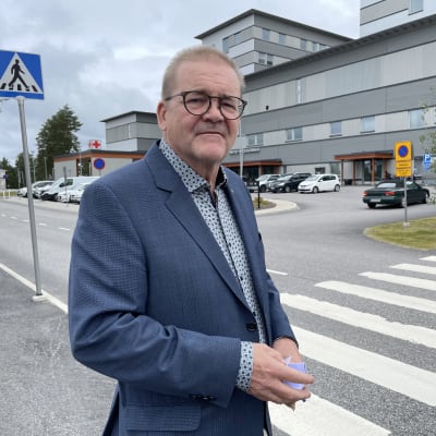 Kai Lindberg, Kainuun hyvinvointialueen johta 1.9.2022 kuvattuna Kainuun keskussairaalalla.