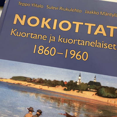 Kuortaneen kotiseututeoksen Nokiottat-kirjan kansikuva. 