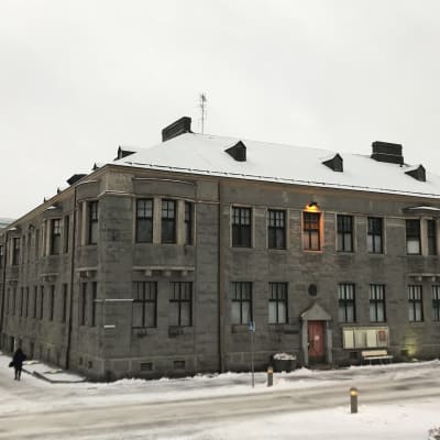 Mikkelin Graniittitalo joulukuussa 2019.
