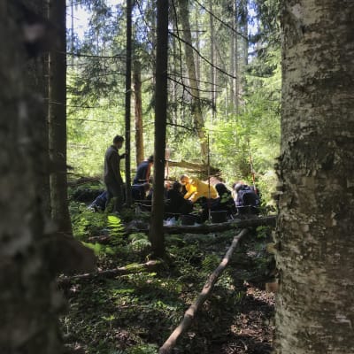 Feldluftpark Porin arkeologisia kaivauksia nuorten kesäleirillä vuonna 2021.