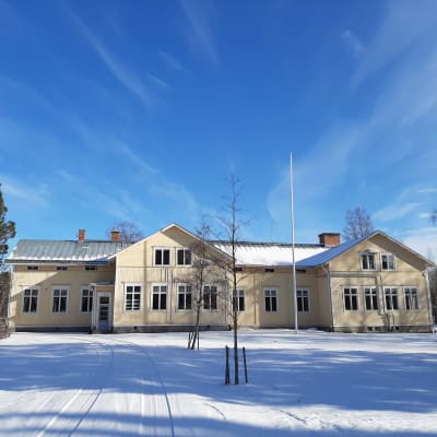 Rödsö före detta skola.