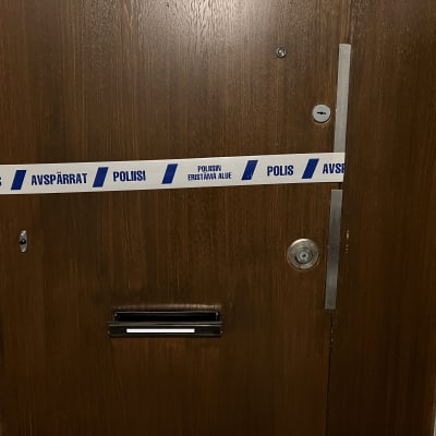 Poliisille tehtiin perjantaina 16. joulukuuta ilmoitus kadonneesta henkilöstä. Nainen löydettiin myöhemmin surmattuna Ullanlinnassa.