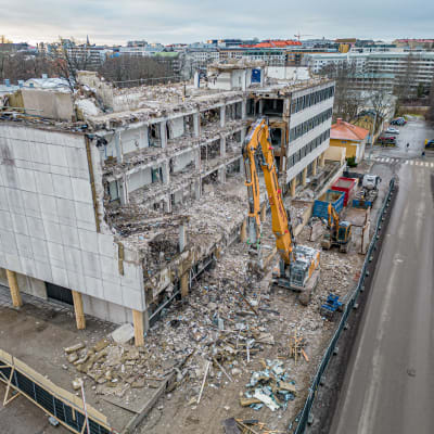 Gadolinia vid Åbo Akademi.