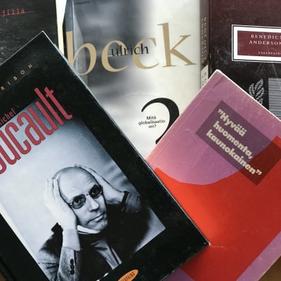 Kustantamo Vastapainon kirjoja, päällimmäisenä Michel Foucaultin elämäkerta