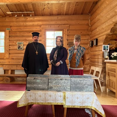 Jaakko Vainio, Sara Kelemeny ja Janica Gauriloff, Nellimin ortodoksinen kappeli. 
